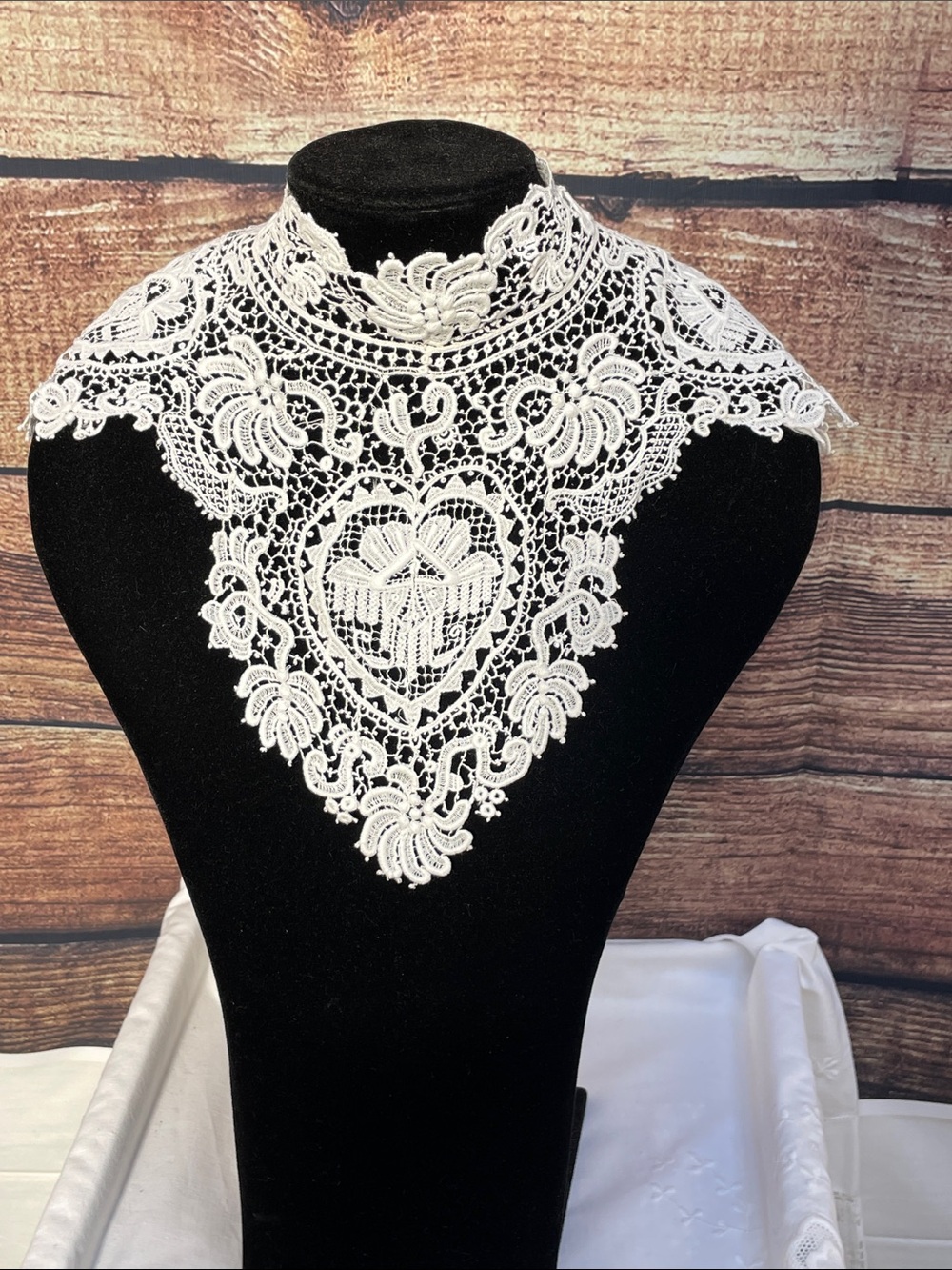 Vintage antique lace collar